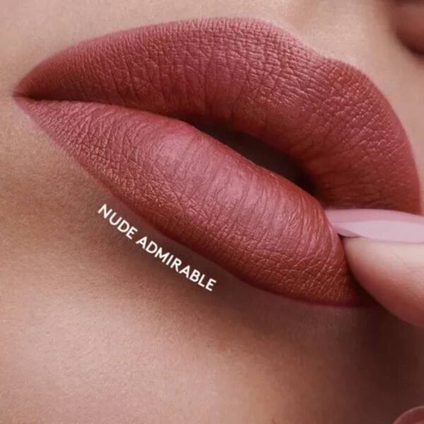 nude admirable
