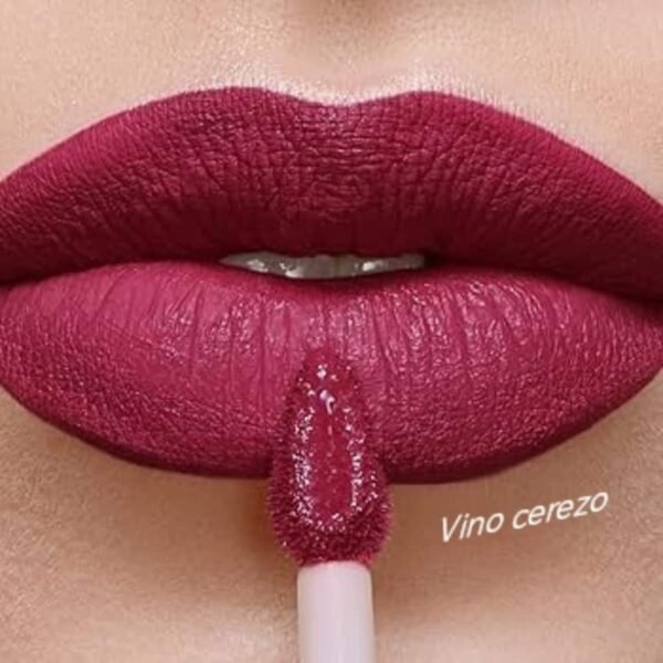 Labial Hidracolor MATE Líquido / esika